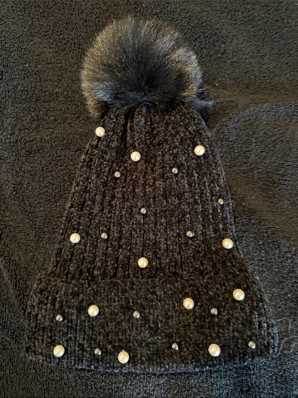 Black Pearl-Embellished Pom Beanie - Women Accessories